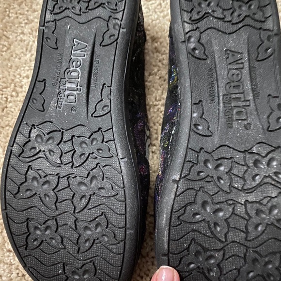 Alegria Size 36 NEW- no tags GLEE. Surrealy Pretty - Picture 3 of 3